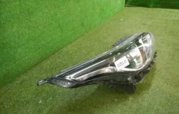 Фара правая для Kia Cerato 2017 года на фотографиях