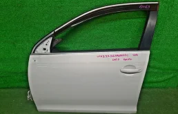 Двери для Volkswagen Jetta 1998 года на фотографиях