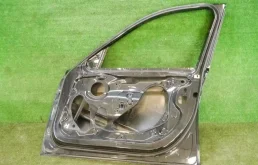 Дверь передняя правая для BMW 3er 2012 года на фотографиях