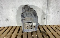 Подкрылок передний правый для BMW 5er 2010 года на фотографиях