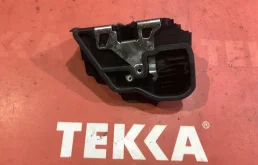 Уплотнитель передней правой двери для BMW 5er 2015 года на фотографиях