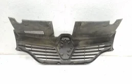 Решетка радиатора для Renault Logan 2017 года на фотографиях