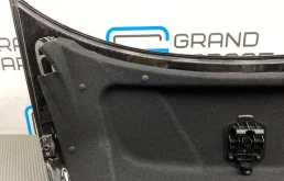 Крышка багажника для Mercedes-Benz C class 2005 года на фотографиях