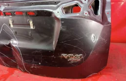 Дверь багажника для Toyota RAV4 2014 года на фотографиях