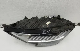 Фара ксенон левая для Audi Q8 на фотографиях