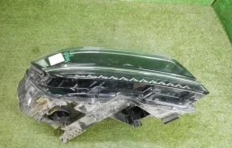 Фара ксенон левая для Volkswagen Tiguan 2016 года на фотографиях