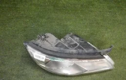 Фара ксенон левая для Volkswagen Tiguan 2015 года на фотографиях