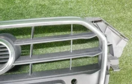 Решетка радиатора для Audi A4 2010 года на фотографиях