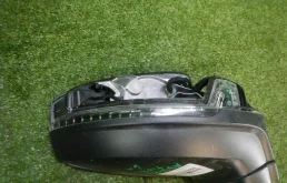 Зеркало боковое правое для Volkswagen Tiguan 2016 года на фотографиях