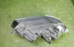 Фара ксенон левая для Volkswagen Tiguan 2016 года на фотографиях