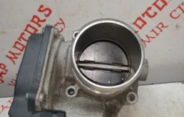 Дроссельная заслонка для Volkswagen Passat 2005 года на фотографиях