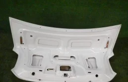 Крышка багажника для Renault Logan 2013 года на фотографиях