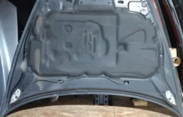 Капот для Volvo S40 2007 года на фотографиях