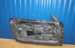 Дверь передняя левая для BMW 3er 2006 года на фотографиях