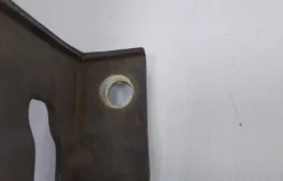 Петля капота левая для Hyundai ix35 на фотографиях