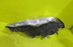 Фара левая для Toyota Camry 2015 года на фотографиях