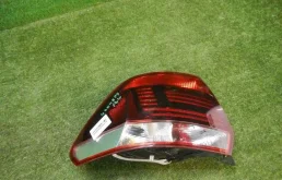 Фонарь левый для Volkswagen Polo 2017 года на фотографиях