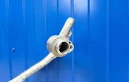 Трубка кондиционера для Volkswagen Polo 2009 года на фотографиях