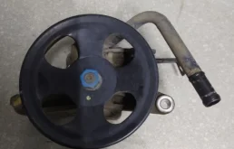 Насос ГУР для Kia Rio 2016 года на фотографиях