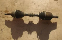 Привод передний левый для Nissan Murano 2002 года на фотографиях