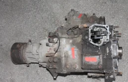 Раздатка для Mitsubishi Pajero 1997 года на фотографиях