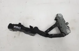 Петля капота правая для BMW X3 2019 года на фотографиях