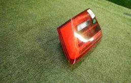 Фонарь внутренний правый для BMW 5er 2019 года на фотографиях