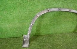 Расширитель арок передний левый для Volkswagen Tiguan 2010 года на фотографиях