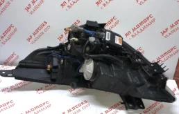 Фара правая для Nissan Teana 2010 года на фотографиях