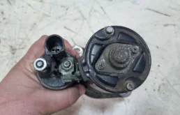 Стартер для Volkswagen Polo 2014 года на фотографиях