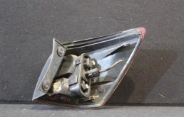 Фонарь внешний левый для Nissan Qashqai 2011 года на фотографиях