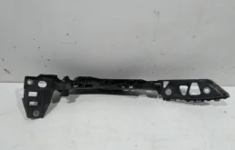 Кронштейн крыла передний левый для Volkswagen Polo 2018 года на фотографиях