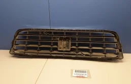 Решетка радиатора для Volvo S80 2004 года на фотографиях