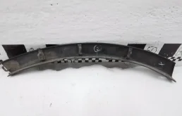 Молдинг переднего бампера правый для Toyota RAV4 2018 года на фотографиях