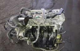 Двигатель без навесного для Toyota Camry 2018 года на фотографиях