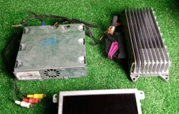 Монитор приборной панели для Audi A4 2011 года на фотографиях