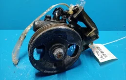 Насос ГУР для Nissan Teana 2003 года на фотографиях