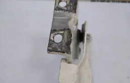 Петля капота левая для Hyundai ix35 на фотографиях