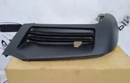 Усилитель переднего бампера для Lexus RX 2008 года на фотографиях