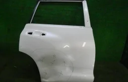 Дверь задняя правая для Toyota Land Cruiser 2013 года на фотографиях