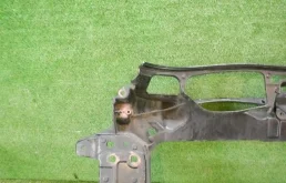 Панель радиатора (телевизор) для Porsche Panamera на фотографиях