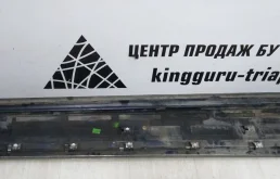 Накладка двери багажника для Volkswagen Touareg 2010 года на фотографиях