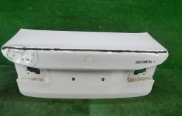 Крышка багажника для BMW 5er 2021 года на фотографиях