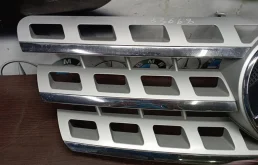 Решетка радиатора для Mercedes-Benz M class 2010 года на фотографиях