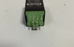 Реле свечей накала для Volkswagen Tiguan на фотографиях