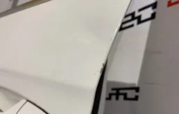 Дверь передняя левая для Volkswagen Passat 2006 года на фотографиях