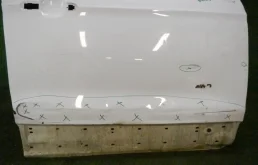 Дверь передняя правая для Ford Kuga 2018 года на фотографиях