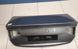 Крышка багажника для Audi A4 2009 года на фотографиях