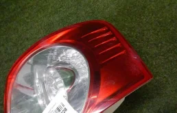 Фонарь внешний левый для Volkswagen Jetta 2016 года на фотографиях