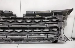 Решетка радиатора для Land Rover Discovery 2014 года на фотографиях